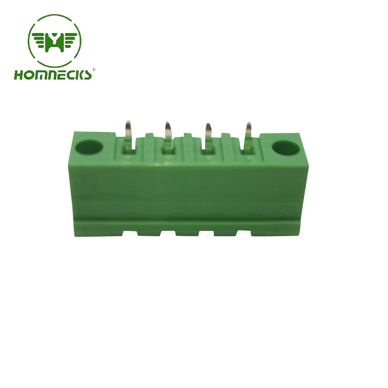 أهمية المواد: مقارنة بين النحاس الأصفر والبراغي في كتل التوصيل