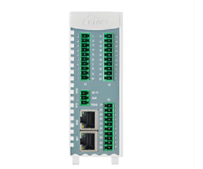 Pluggable terminal connector in smart three-phase power meter
