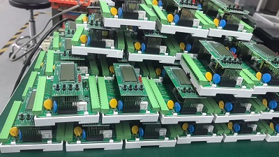 Automated assembly line for PCB terminal blocks